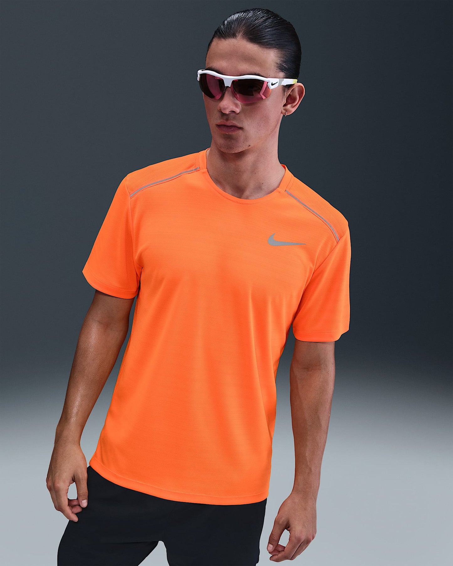 NIKE MILER 1.0 - ORANGE