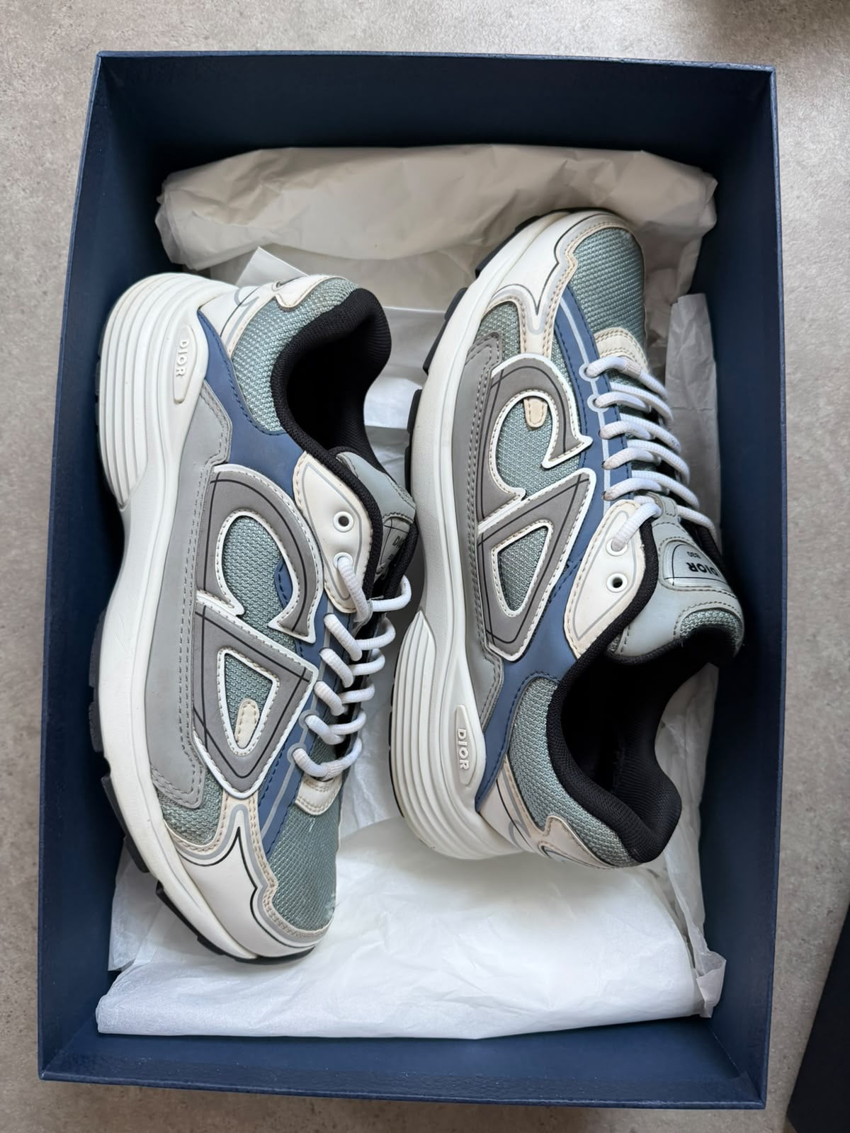 Dior B30 Sky blue - UK7.5