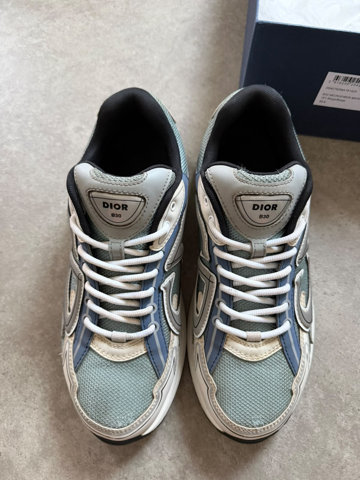 Dior B30 Sky blue - UK7.5