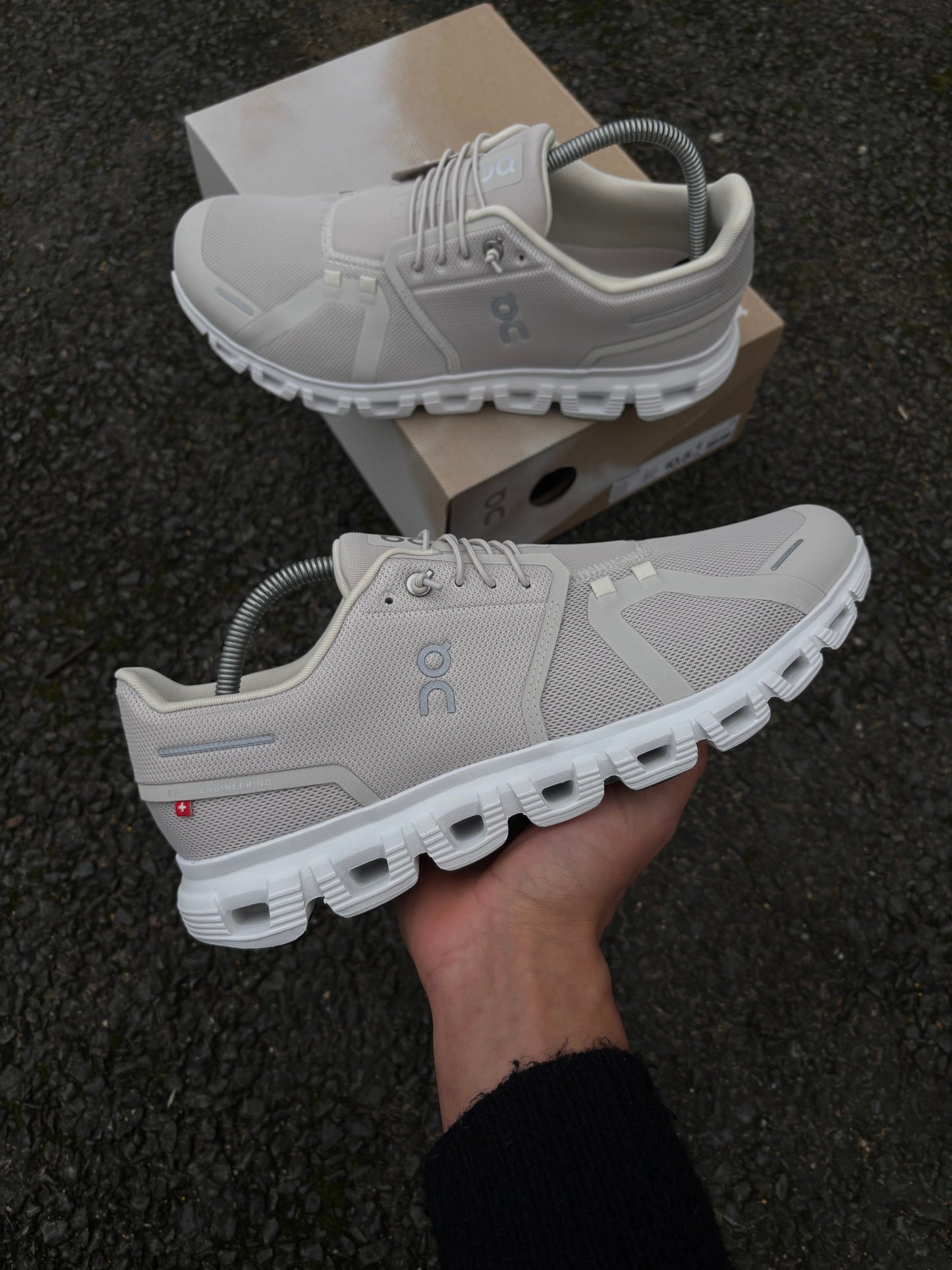 On Running Cloud 6 Women’s Pearl/White