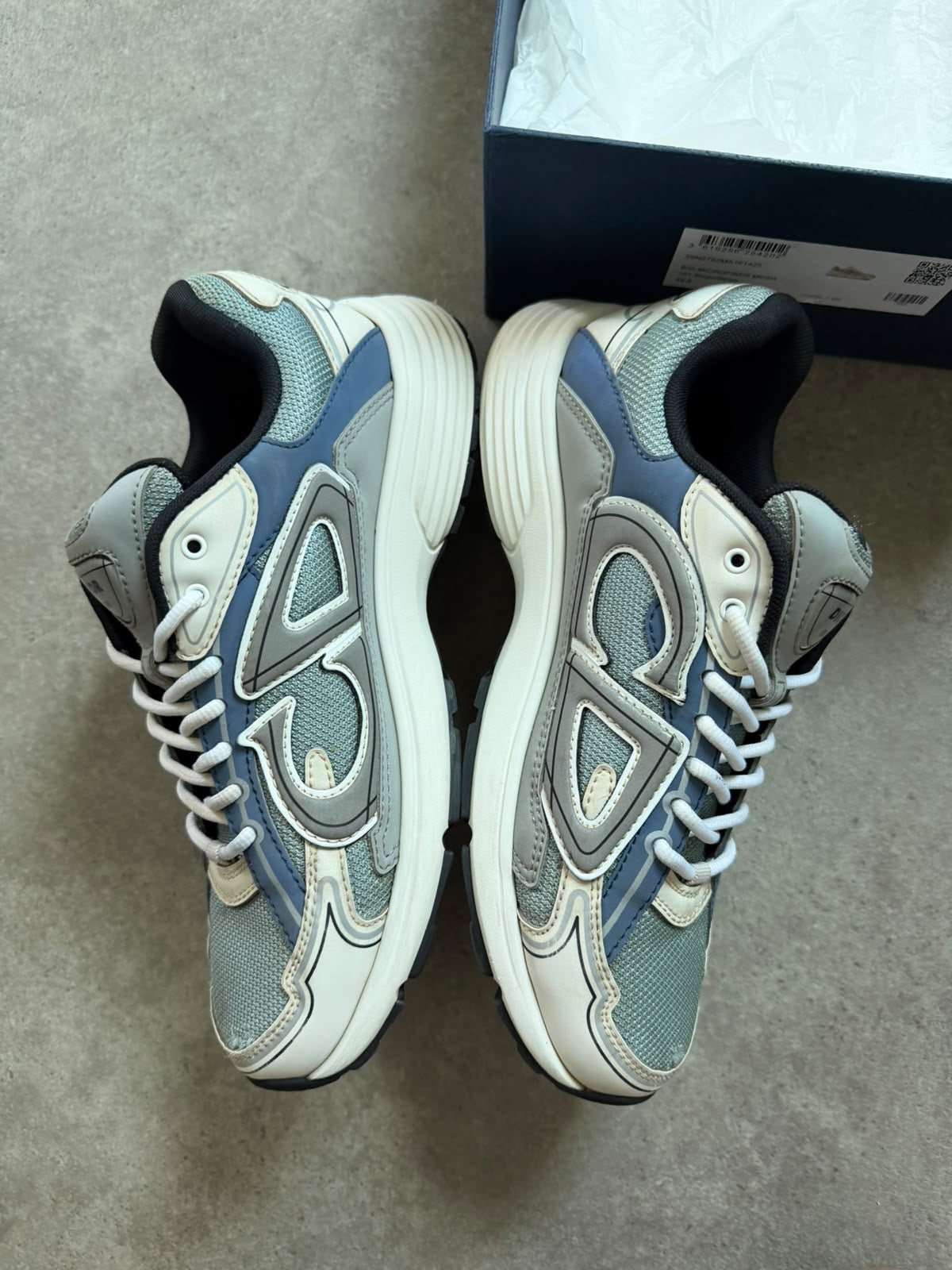 Dior B30 Sky blue - UK7.5