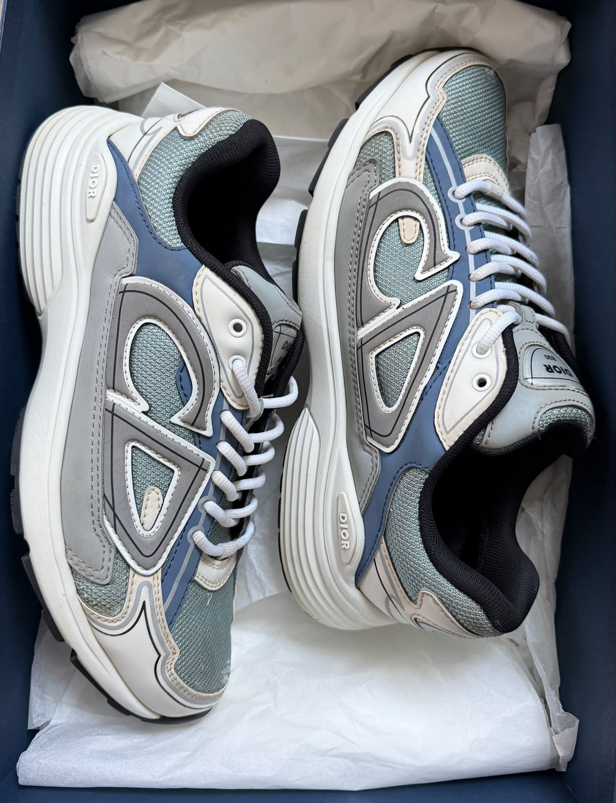 Dior B30 Sky blue - UK7.5