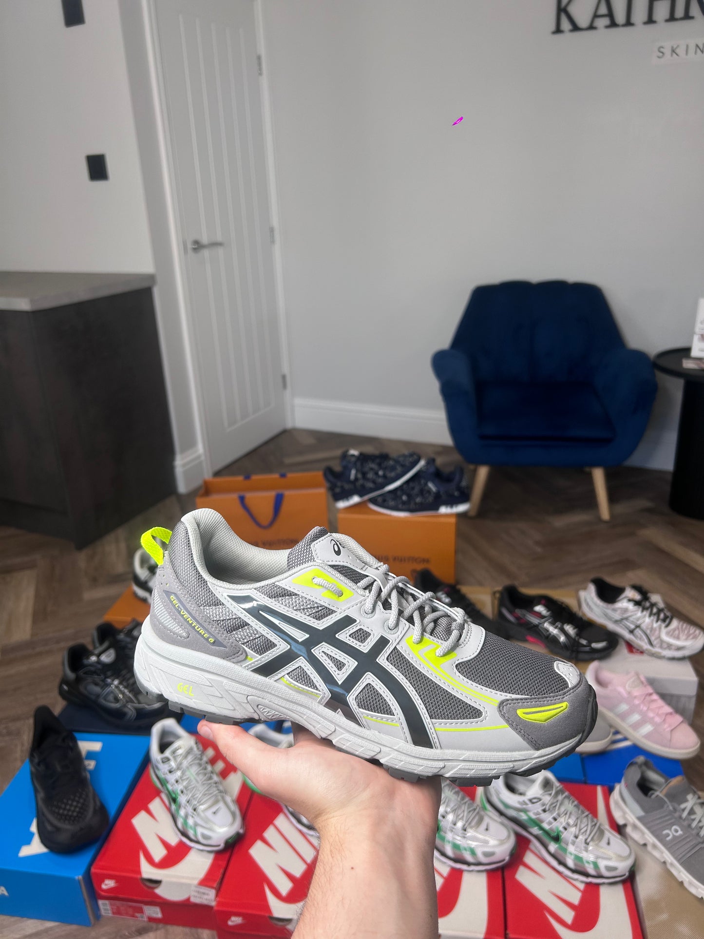 ASICS gel venture 6 carbon/obsidian grey